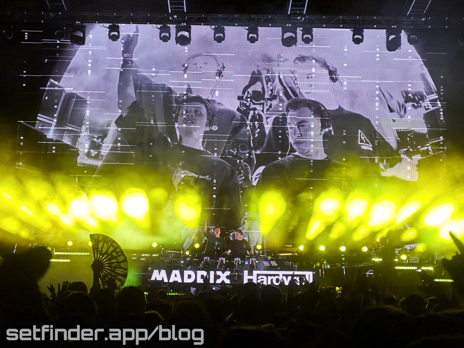 Hardwell B2B Maddix, MORTEN, Marie Vaunt, and the EDC Week crowd at Downtown Las Vegas Events Center, photo 36 of 42.