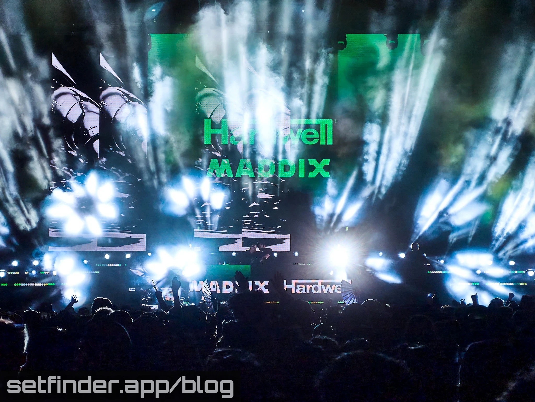 Hardwell B2B Maddix, MORTEN, Marie Vaunt, and the EDC Week crowd at Downtown Las Vegas Events Center, photo 30 of 42.