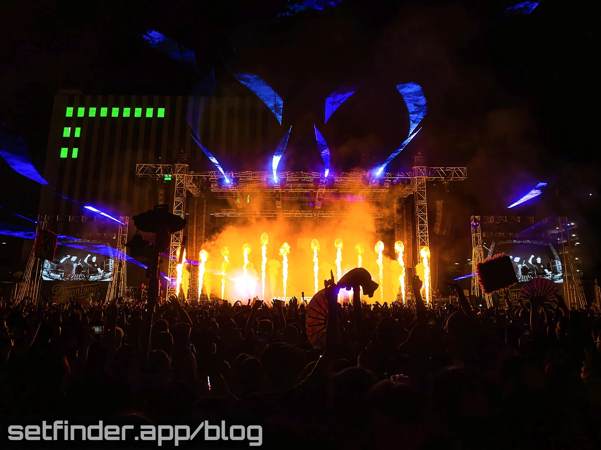Hardwell B2B Maddix, MORTEN, Marie Vaunt, and the EDC Week crowd at Downtown Las Vegas Events Center, photo 19 of 42.